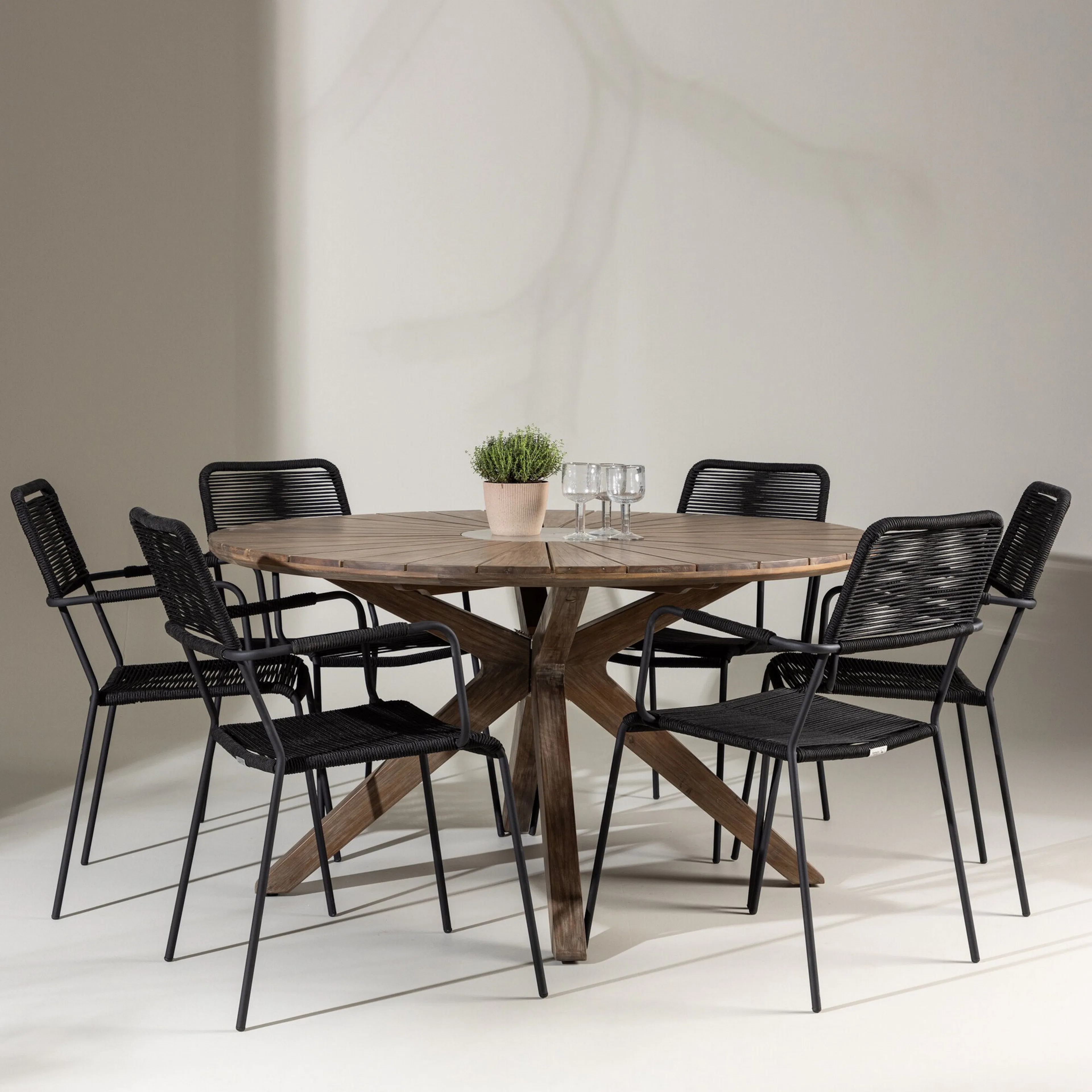 Trädgårdsgrupp Venture Home Rosario med 6 Lindos Karmstolar