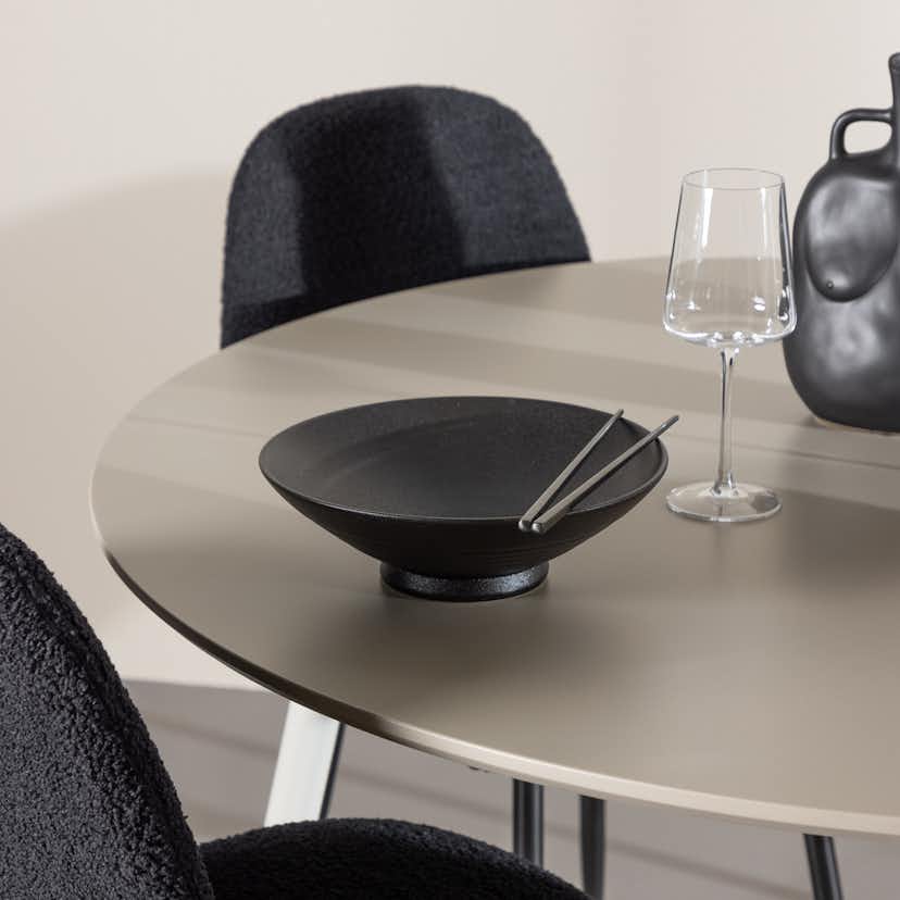 Matgrupp Venture Home Plaza Ø120 med 4 st Polar Stolar Teddy