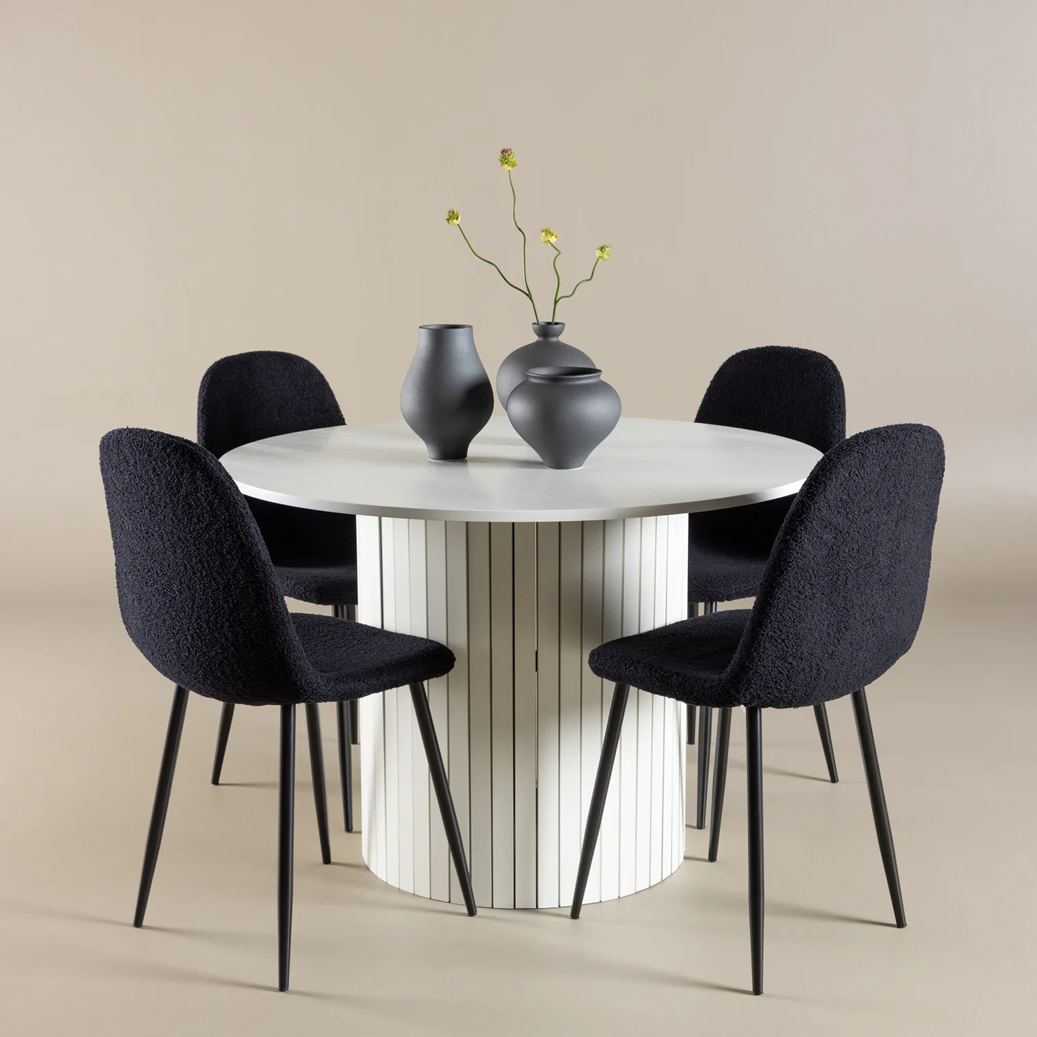 Matgrupp Venture Home Härön Ø110 med 4 st Polar Stolar Teddy