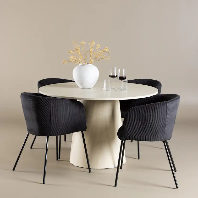 Matgrupp Venture Home Lanzo Ø120 med 4 st Berit Stolar