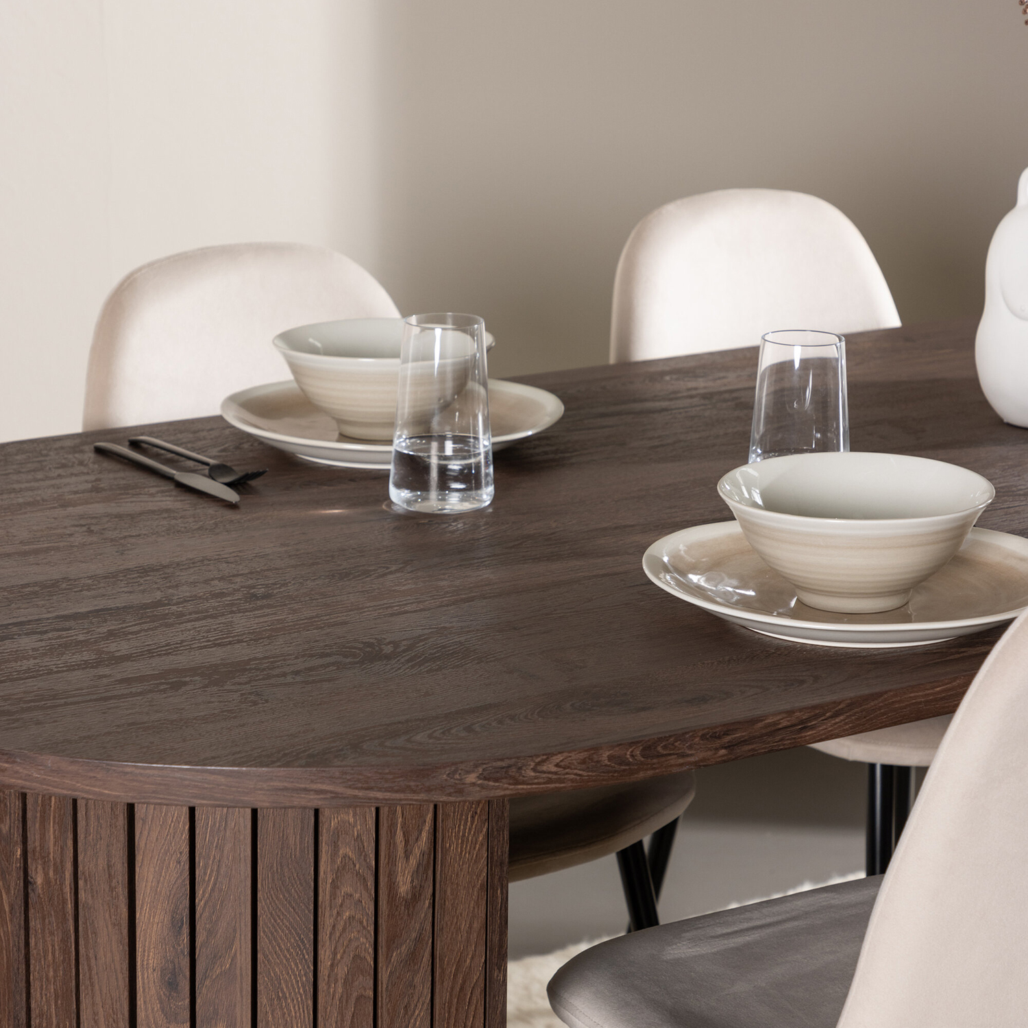 Matgrupp Venture Home Härön 200 med 4 st Polar Stolar Sammet