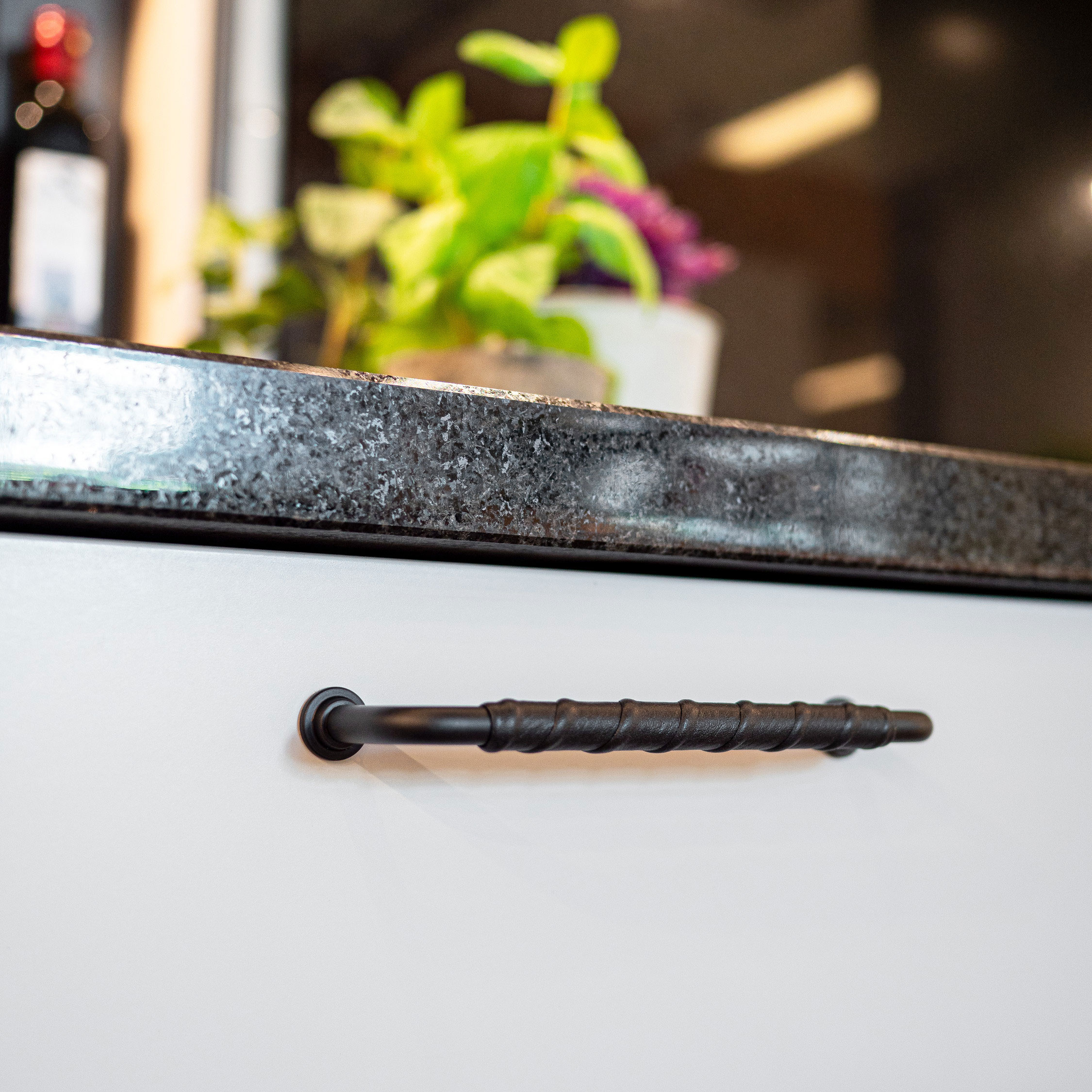 Handtag Beslag Design 1353 Läderlindad