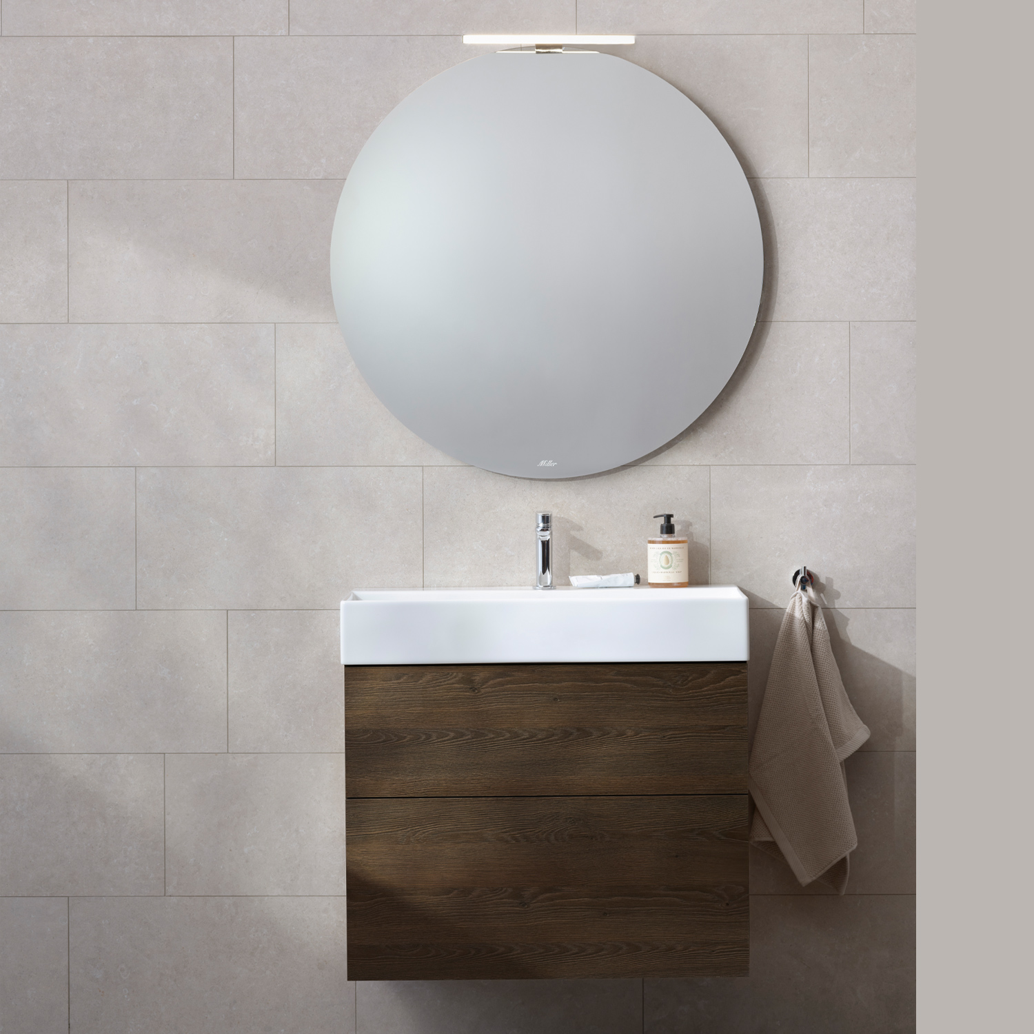 Möbelpaket Miller Badrum New York med Edge Tvättställ och Ambient Spegel