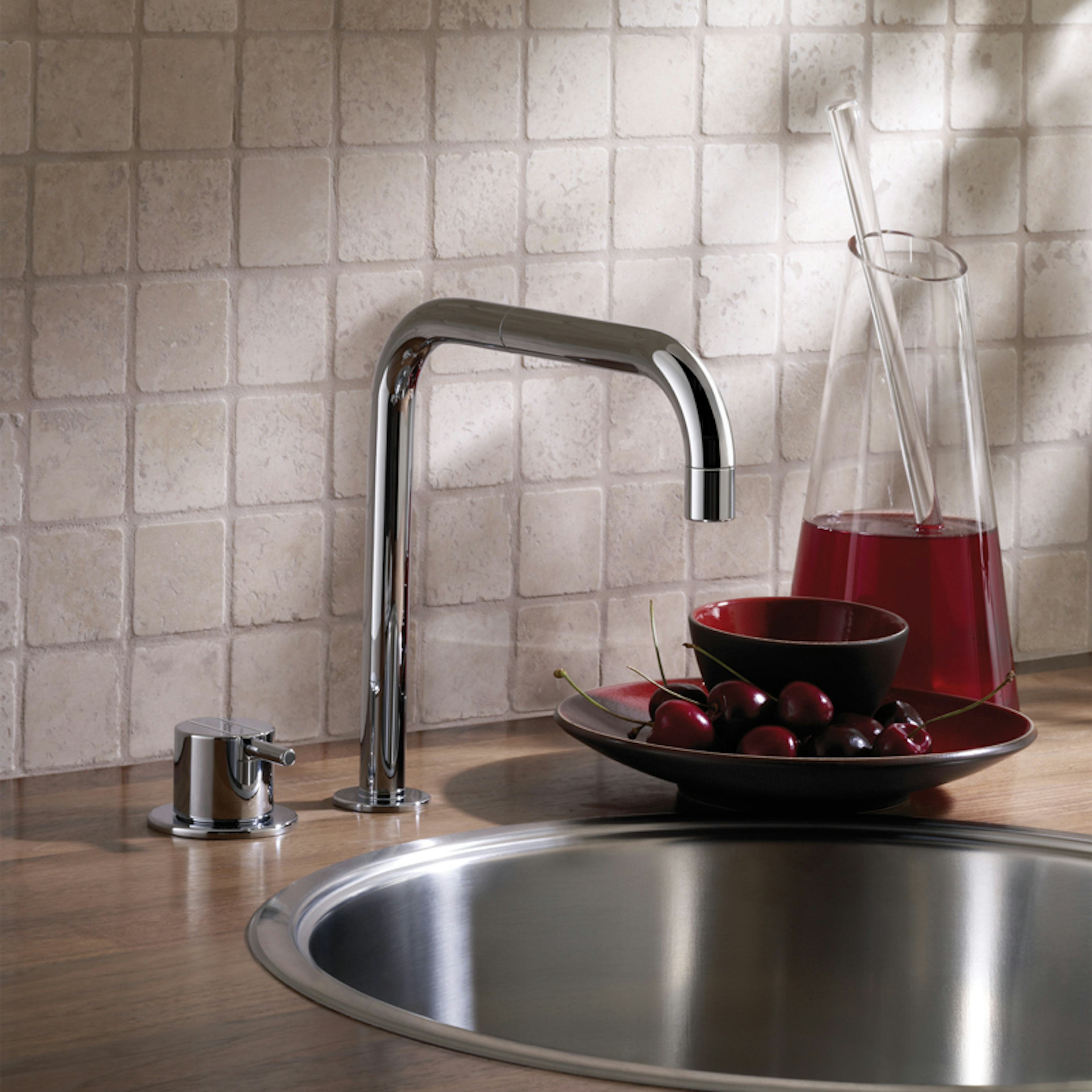 Köksblandare Vola 590 Engreppsblandare Krom Svängbar Pip