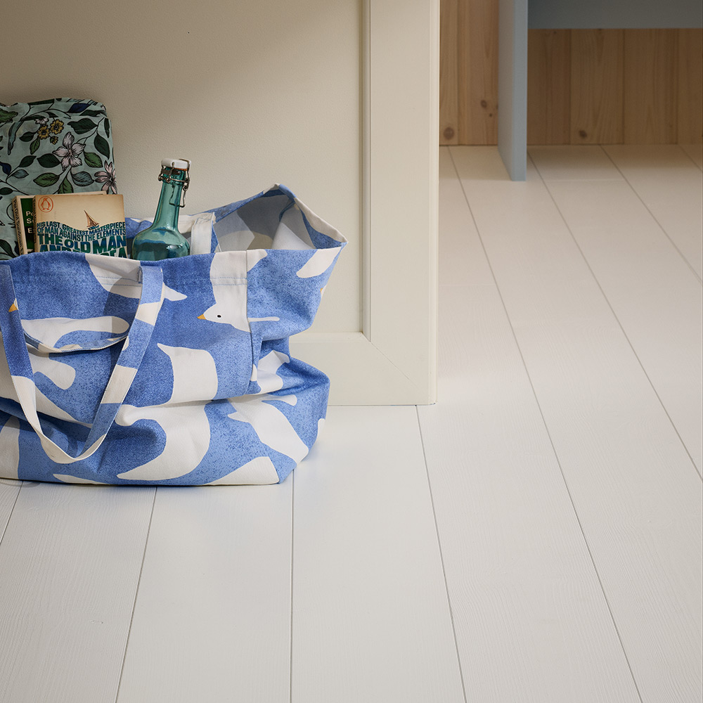 Massivt Trägolv Moelven Leva Sekel Plankgolv i Furu, Vit