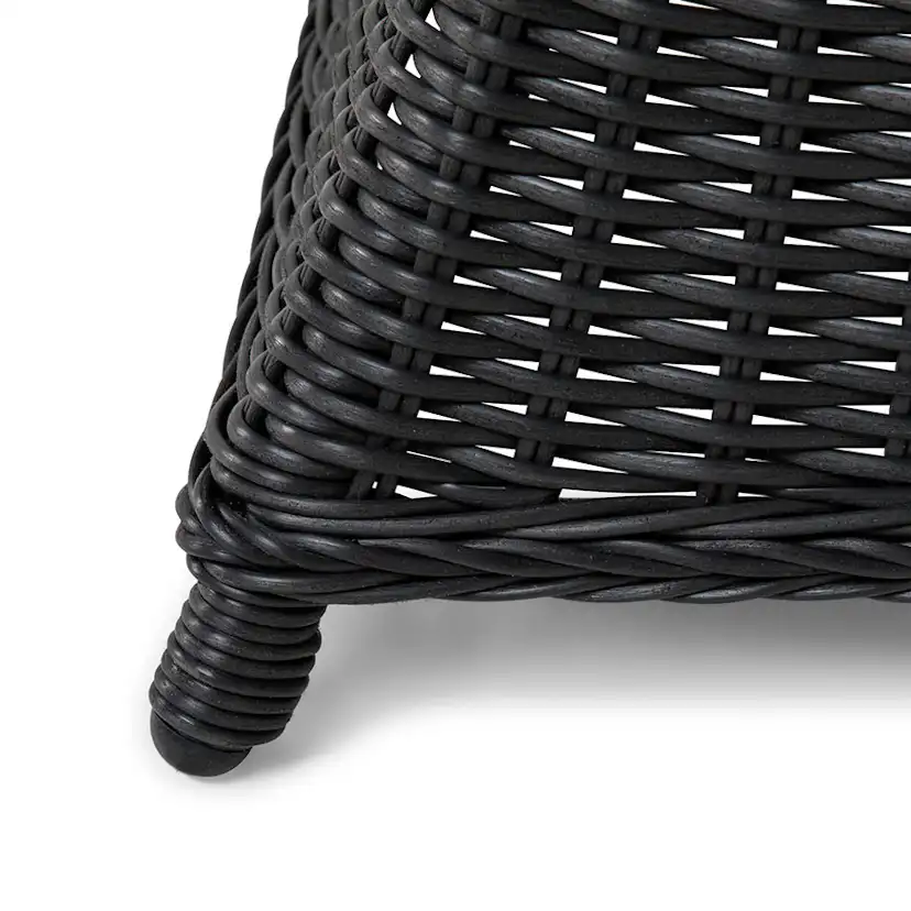 Matgrupp Utomhus Comfort Garden Marcus 140 Rund med 4 Light Utefåtöljer inkl. Dyna