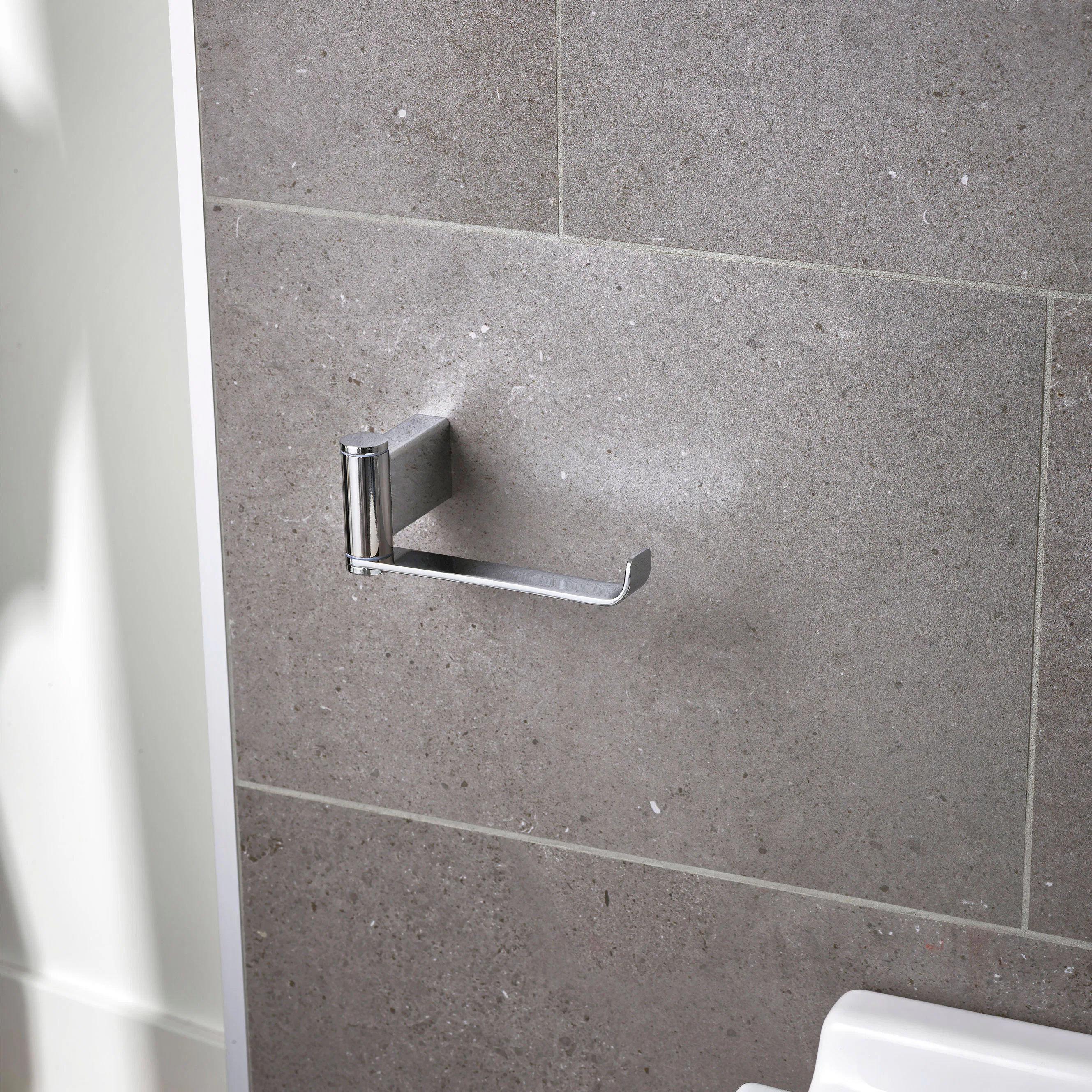 Toalettpappershållare Miller Badrum Boston Krom