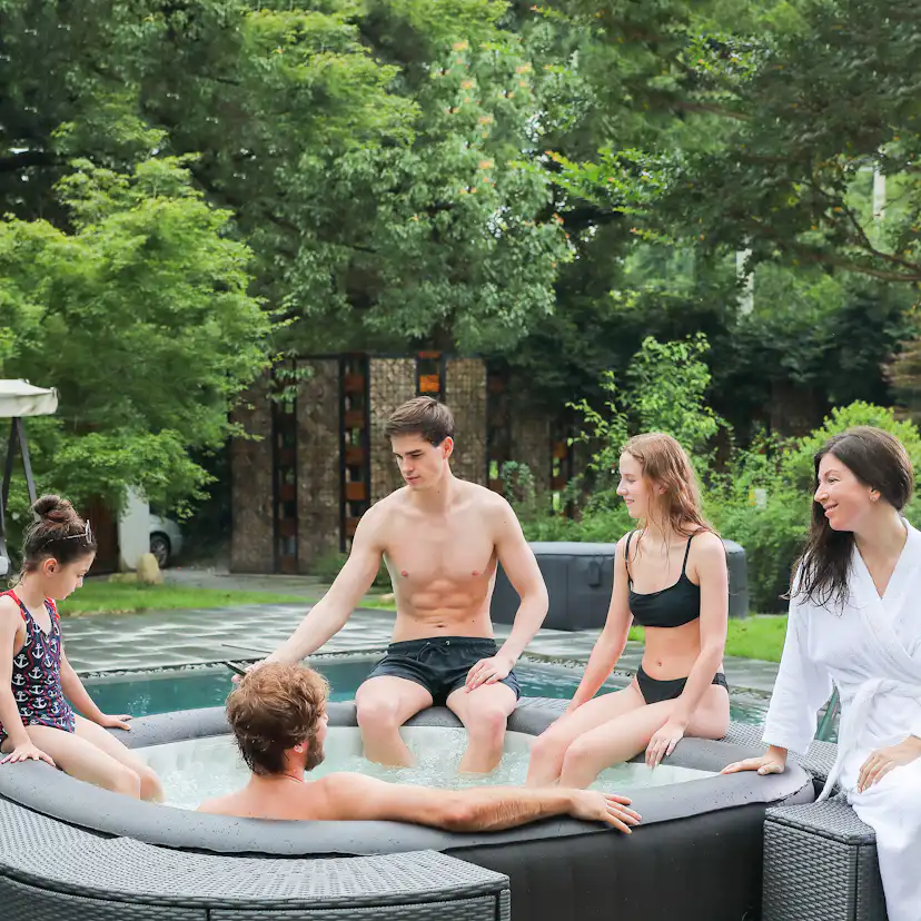 Uppblåsbart Spabad MSpa Vito Urban U-VT062 132 Jets med Lock