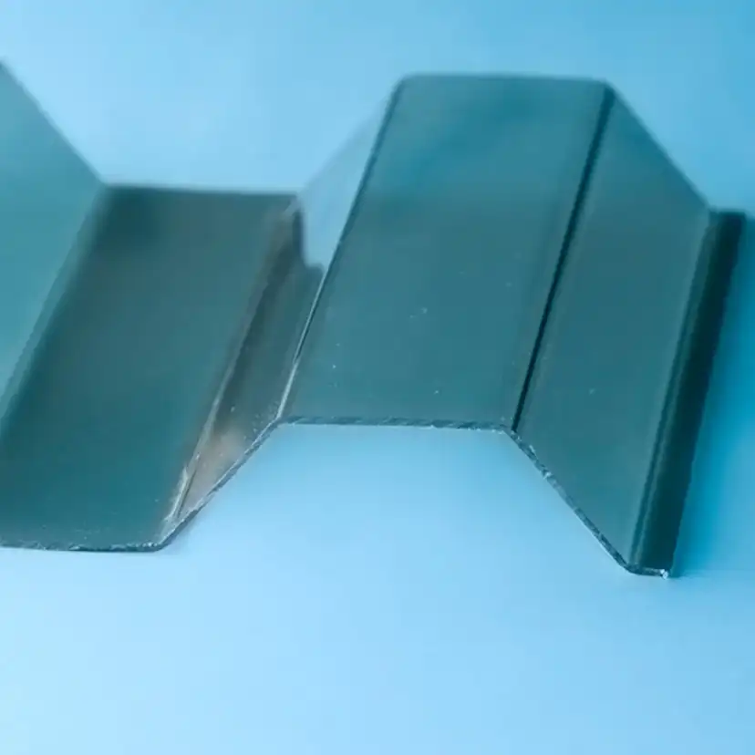 Plasttak Halle Polysol Komplett Tak Rök