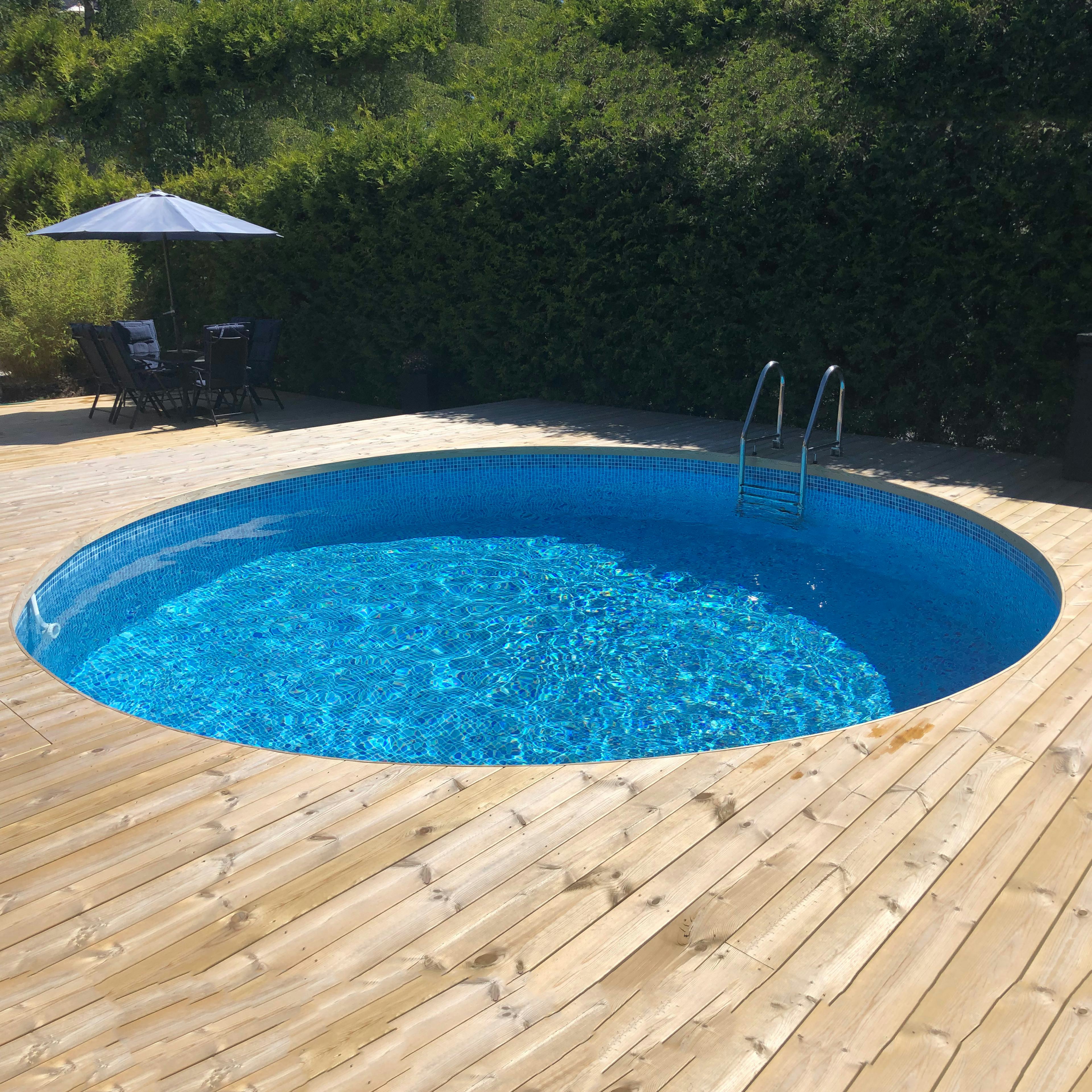 Stålväggspool Planet Pool Premium Inbyggd Rund Ø600 cm D:150 cm inkl SF8 Stege och Tillbehör
