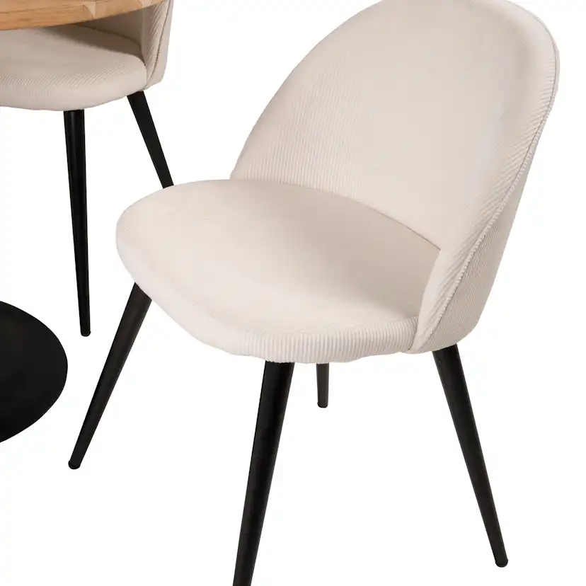 Matgrupp Venture Home Cornelia 100 med 4 Valentina Stolar