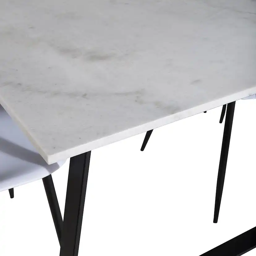 Matgrupp Venture Home Estelle 140 med 4 Pop Stolar