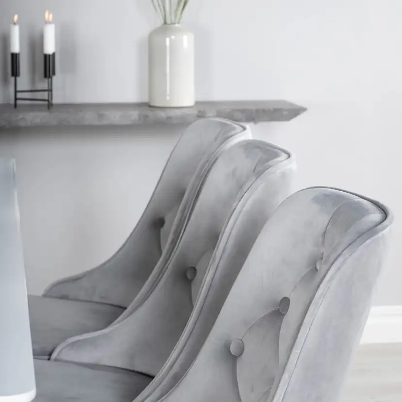 Matgrupp Venture Home Pobbie med 6 Vera Stolar