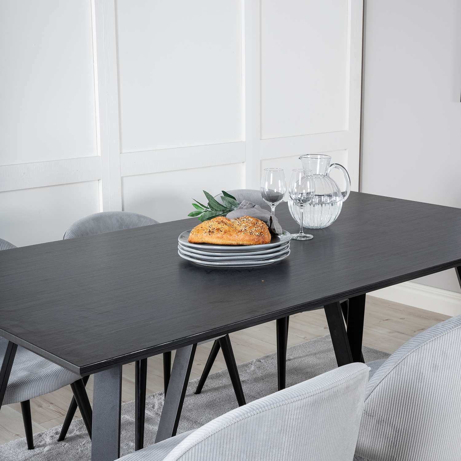 Matgrupp Venture Home Madde med 6 Valentina Stolar Manchester