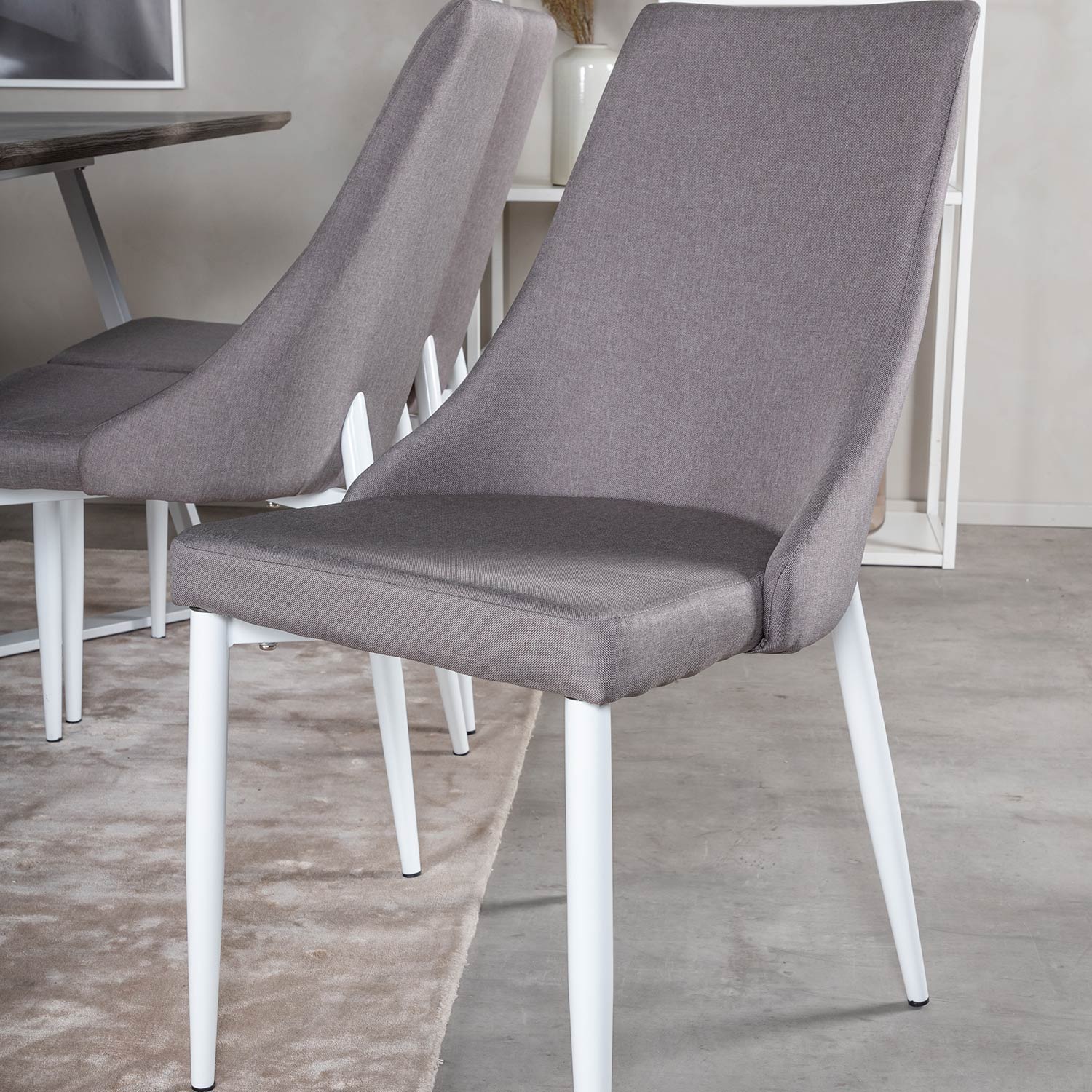 Matgrupp Venture Home Madde med 6 Laura Stolar Polyestertyg