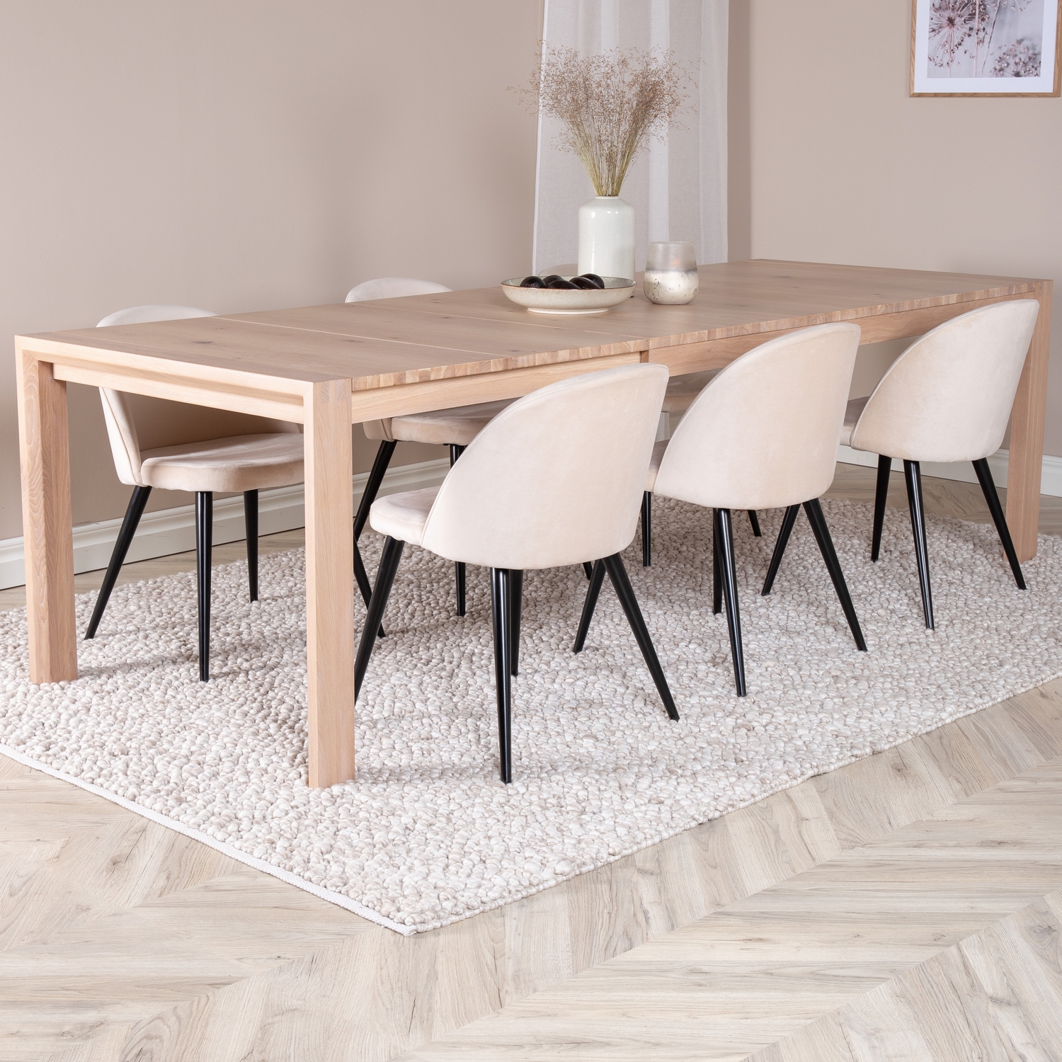 Matgrupp Venture Home Shy med 6 Valentina Matstolar