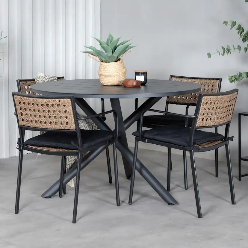 Matgrupp Venture Home Ande med 4 Pug Matstolar