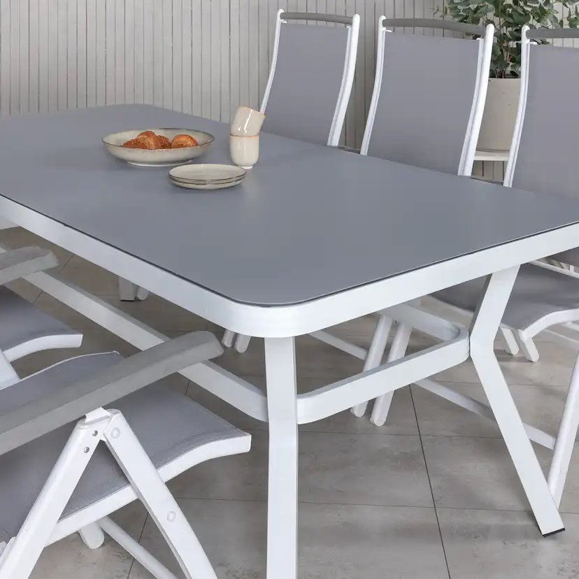 Matgrupp Utomhus Venture Home Virya 160x90 cm med 6 Albany Trädgårdsstolar