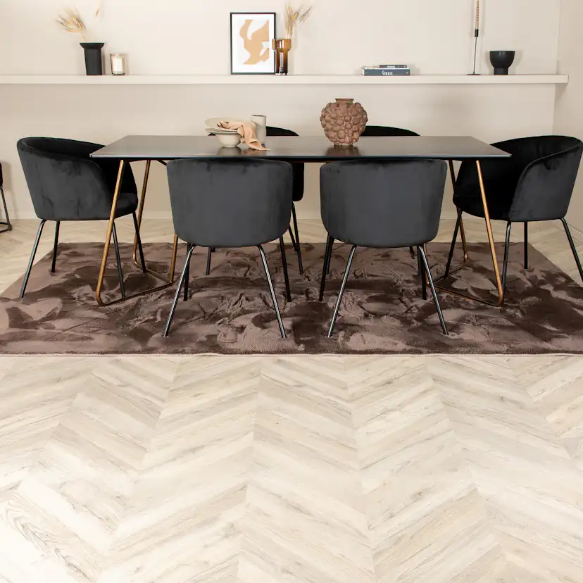 Matgrupp Venture Home Annika med 6 Bergen Stolar