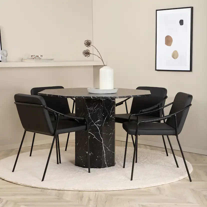 Matgrupp Venture Home Monte Carlo matbord och Tjärö matstol