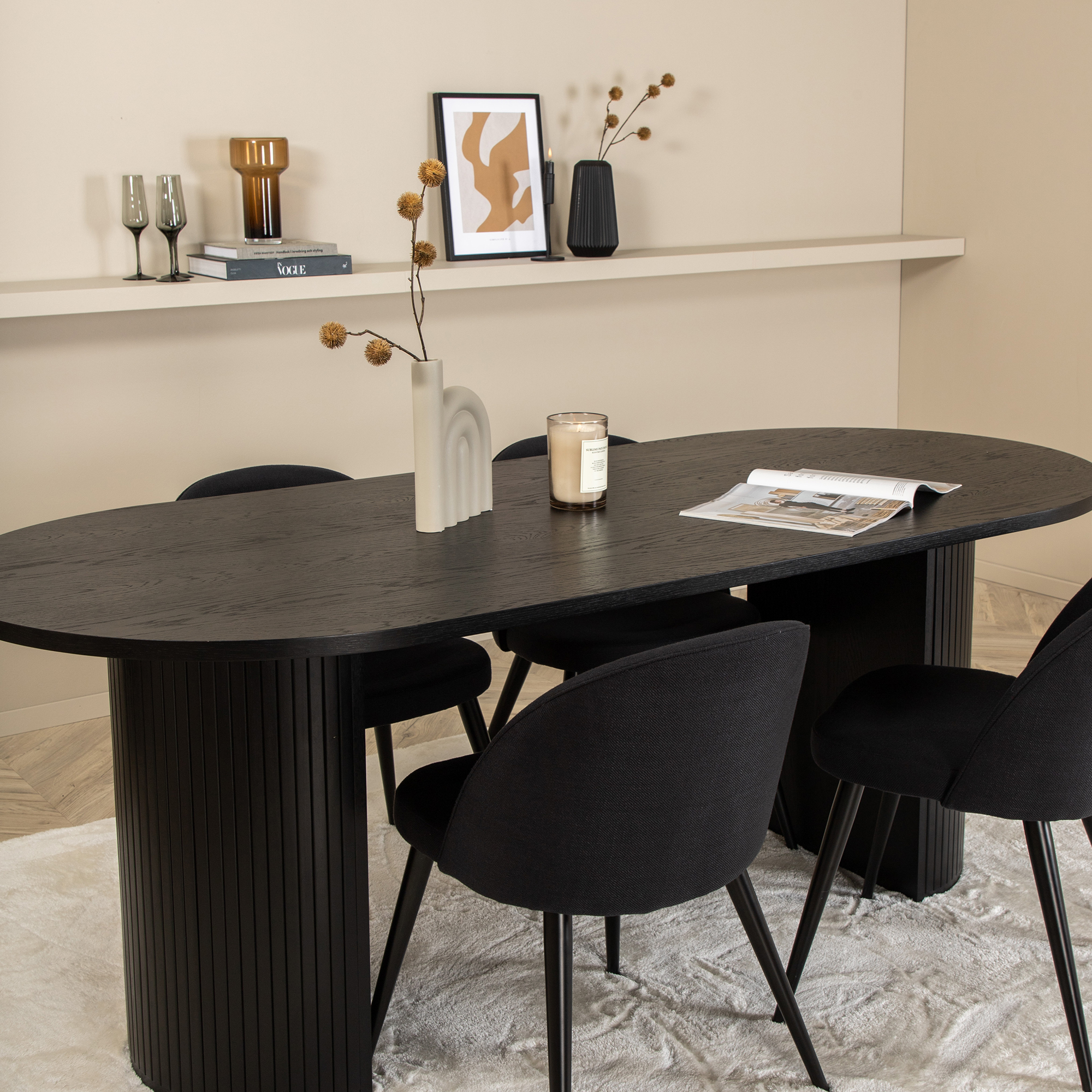 Matgrupp Venture Home Bianca med 4 Valentina Stolar