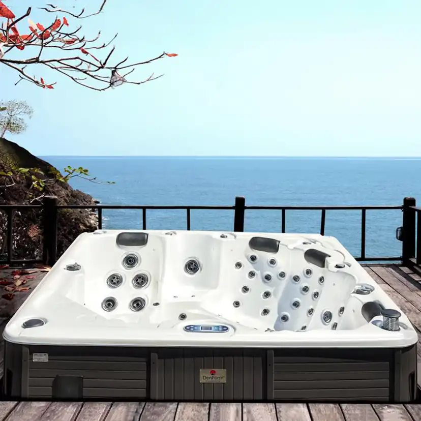 Utespa DenForm First Class 62 78 Jets Spabad för 6 Personer