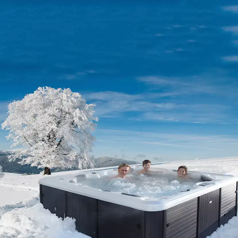 Utespa DenForm Infinity 70 78 Jets Spabad för 7 Personer