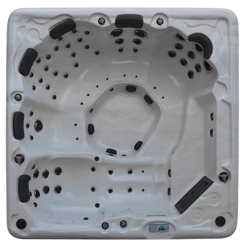 Utespa DenForm Infinity 70 78 Jets Spabad för 7 Personer