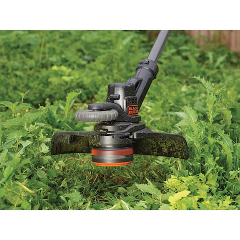 Grästrimmer Black & Decker STC1820EPC 18V 2 0Ah 28Cm