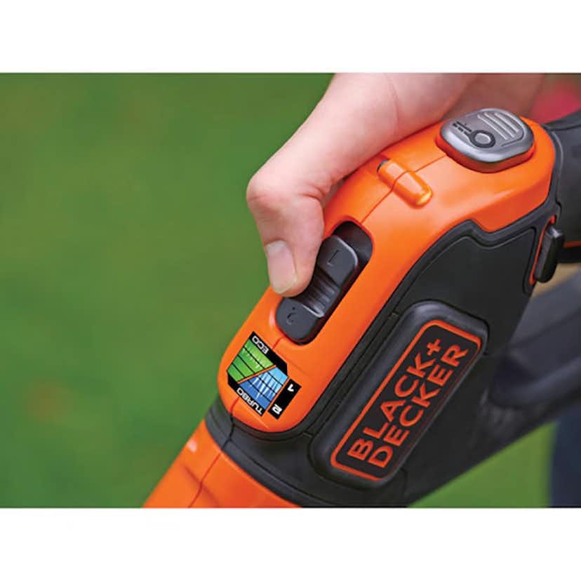 Grästrimmer Black & Decker STC1840EPC 18V 4 0Ah 28Cm