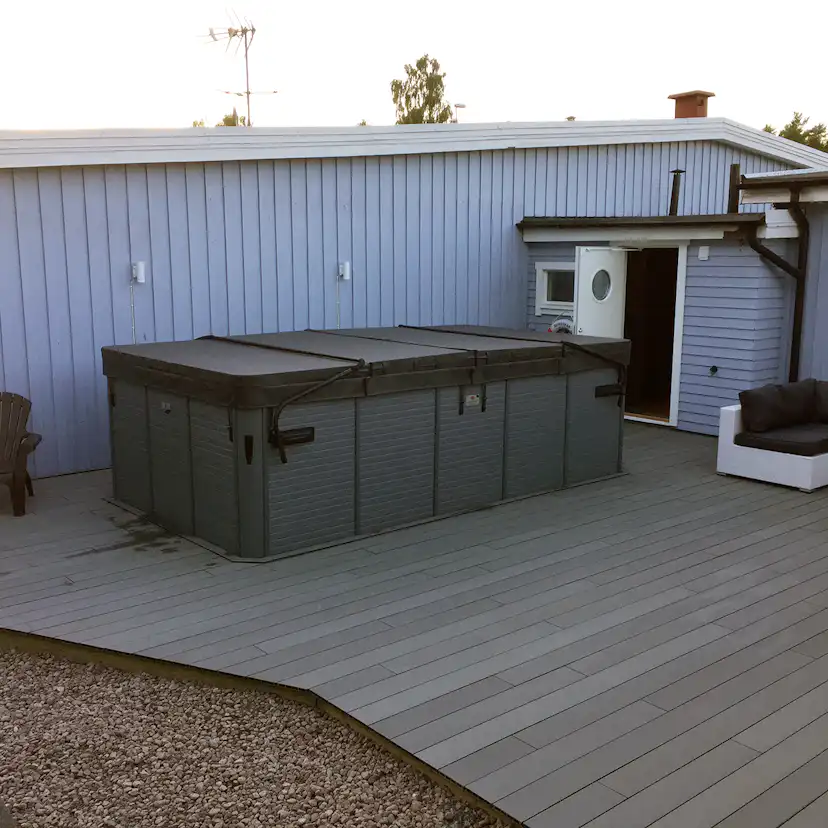 Swimspa DenForm 4,2M Spabad med LED-Lampor för 5 personer