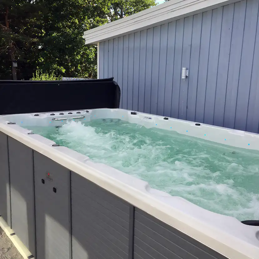 Swimspa DenForm 4,2M Spabad med LED-Lampor för 5 personer