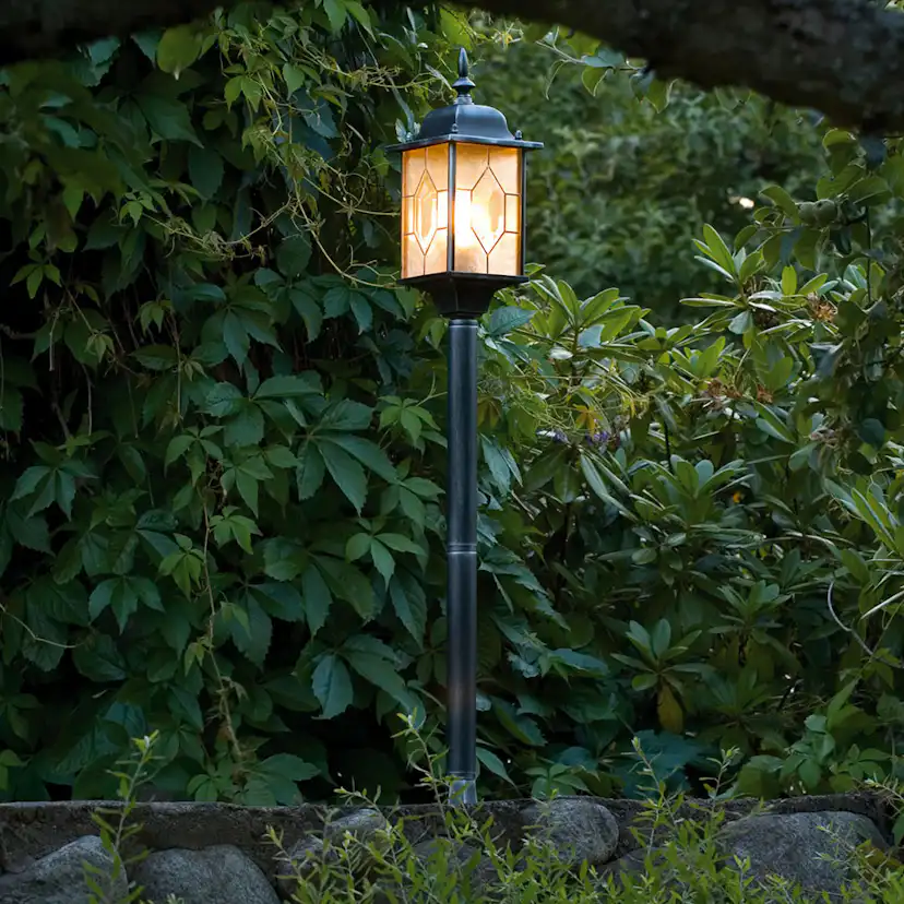 Trädgårdslykta Gnosjö Konstsmide Milano E27 Svart/Silver med Stolpe