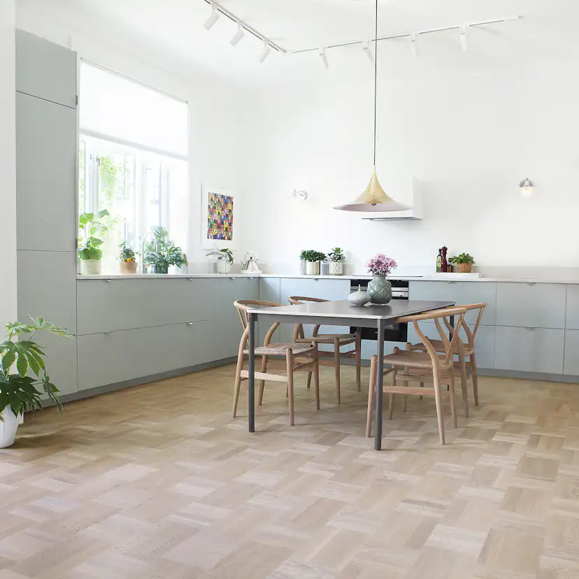 Trägolv Tarkett Noble Ek Scandinavia, Borstat Parkettgolv med Holländskt Mönster