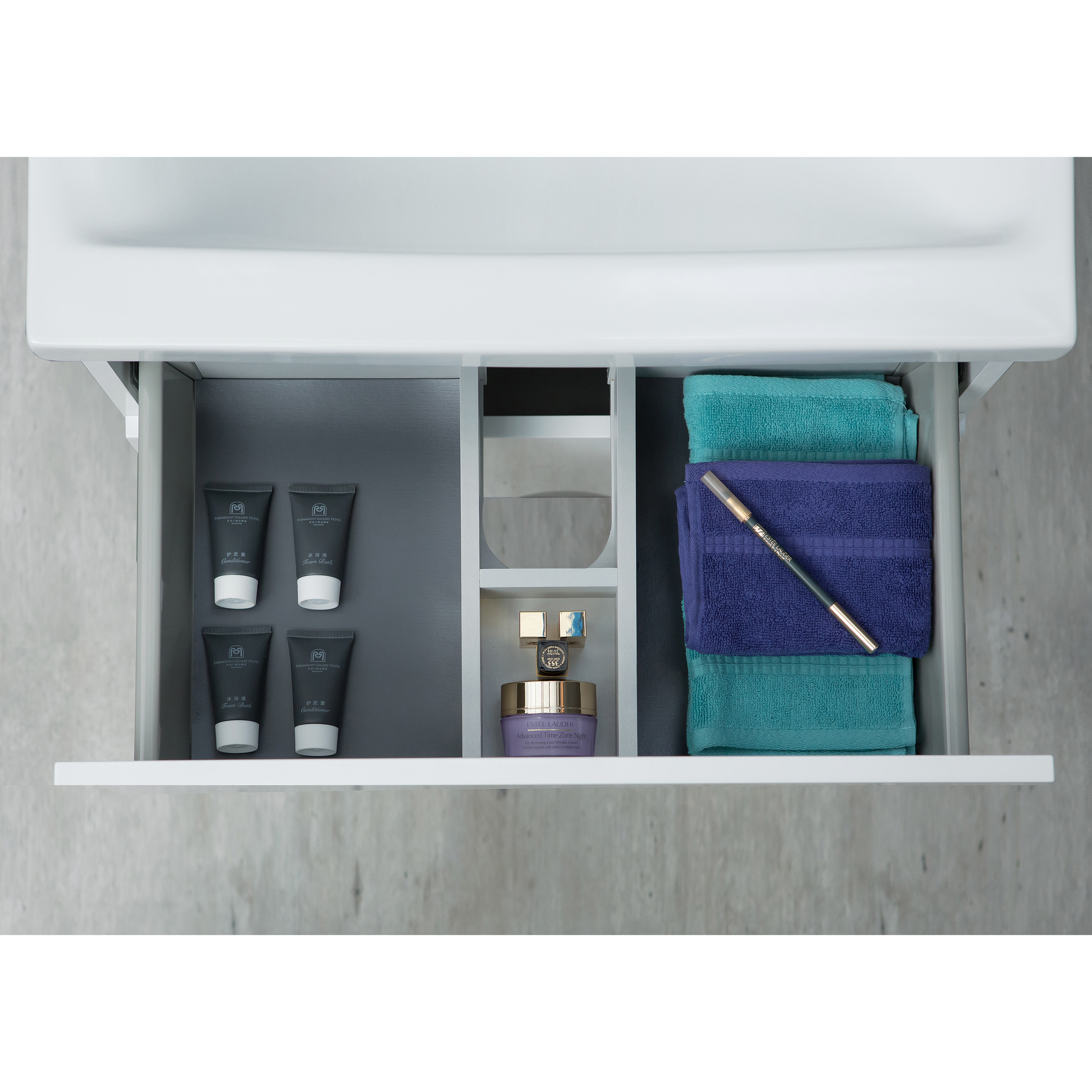 Möbelpaket 4AQUA Minimal med Tvättställ och Spegel Aura LED