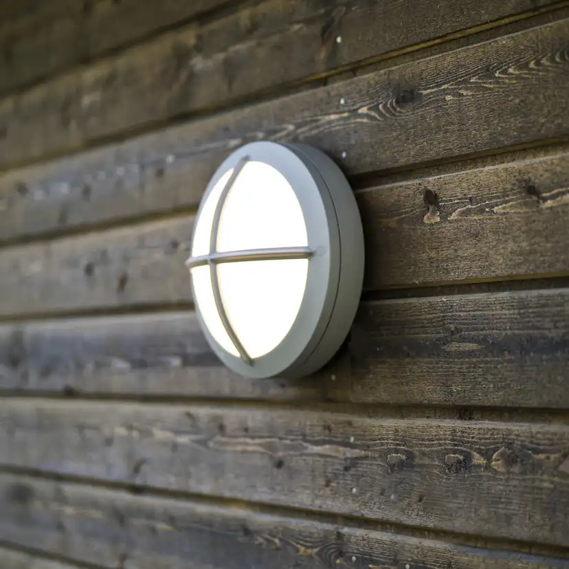 Väggarmatur Hide-a-lite Moon Public Cross I IK10