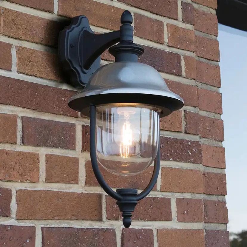 Vägglykta Gnosjö Konstsmide Parma Ned E27 7240